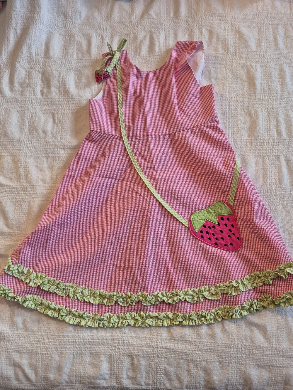 Blueberi Boulevard girls size 6 gingham pink & white strawberry design dress